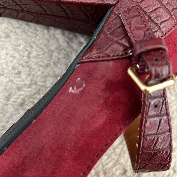 Heels - Picture 6 of 7